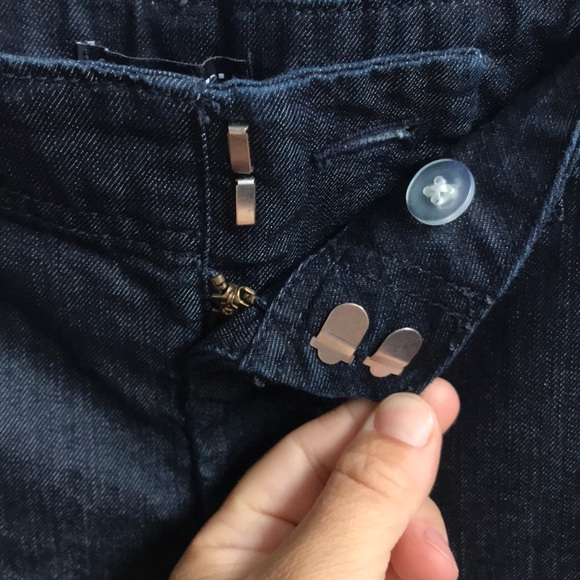 Mid length shorts - Picture 4 of 5